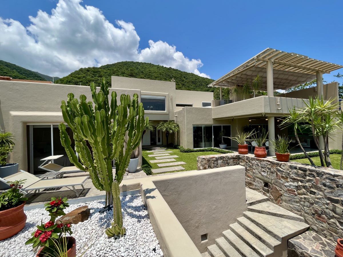Luxury home in Ajijic